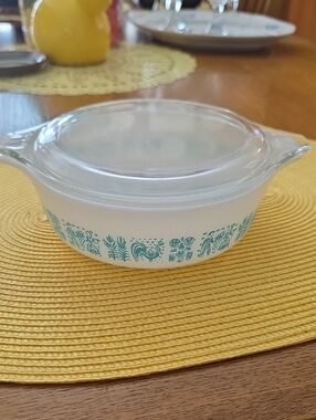 Vintage Pyrex Turquoise Amish Butter Print 1 Pt Refridgerator DISH